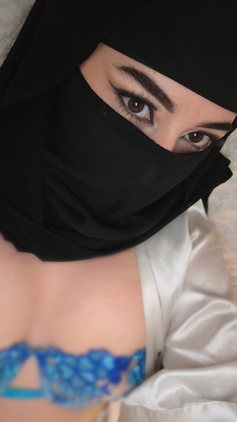 Muslim Milf Hijab Porn: Sensual UK Adult Content Trends 2025