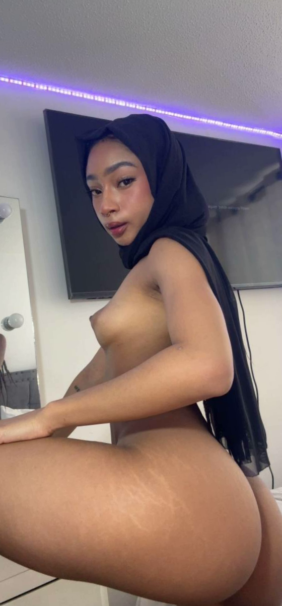 Muslim Milf Leaks: Exposing Forbidden Desires on OnlyFans